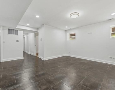 7733 N Marshfield Avenue - Photo Thumbnail 7