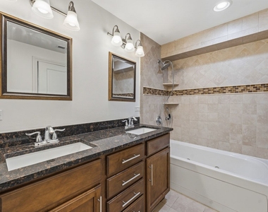 7733 N Marshfield Avenue - Photo Thumbnail 8