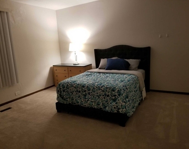 952 Norwood Court - Photo Thumbnail 12