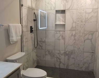 952 Norwood Court - Photo Thumbnail 9