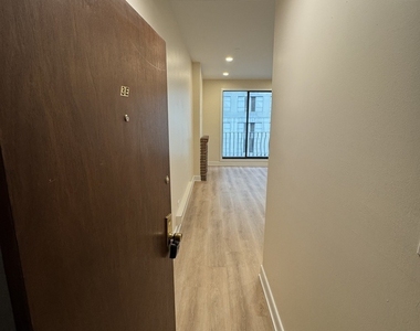 444 N State Street - Photo Thumbnail 2