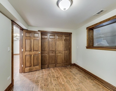 4850 N Albany Avenue - Photo Thumbnail 14