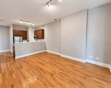 1830 W Superior Street - Photo Thumbnail 5