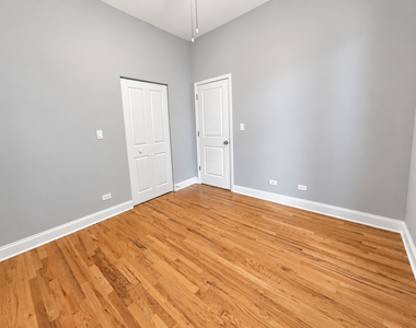 1830 W Superior Street - Photo Thumbnail 14