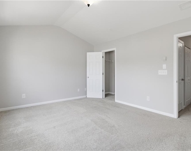 1307 Greychurch Way - Photo Thumbnail 10