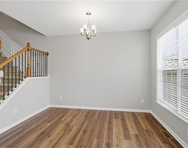 1307 Greychurch Way - Photo Thumbnail 7