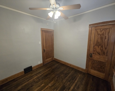 4116 N Maplewood Avenue - Photo Thumbnail 14