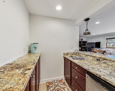 1105 W Miner Street - Photo Thumbnail 18