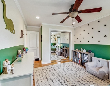1105 W Miner Street - Photo Thumbnail 11