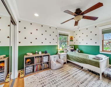 1105 W Miner Street - Photo Thumbnail 10