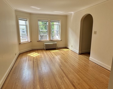 1436 W Thome Avenue - Photo Thumbnail 1