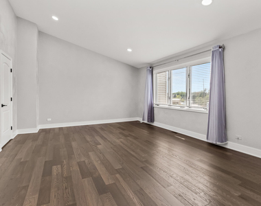 933 W Essex Place - Photo Thumbnail 7