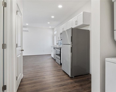 1060 Grant Way Se - Photo Thumbnail 8