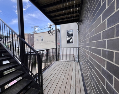 226 W 24th Street - Photo Thumbnail 15