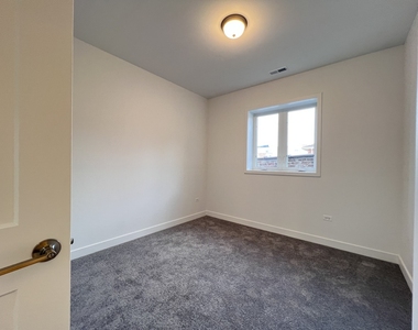 226 W 24th Street - Photo Thumbnail 11