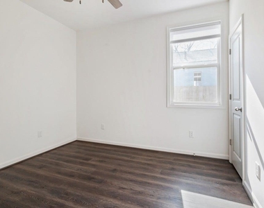1060 Grant Way Se - Photo Thumbnail 11