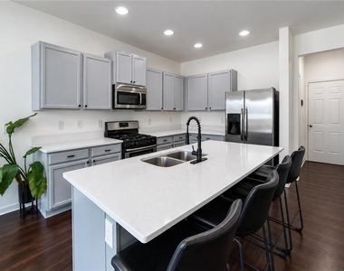 5114 Rapahoe Trail - Photo Thumbnail 8