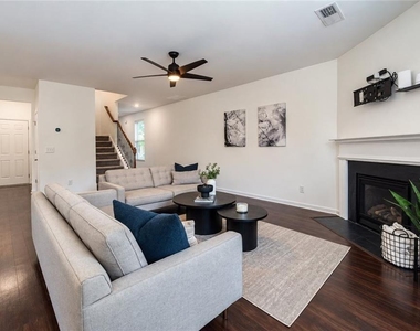 5114 Rapahoe Trail - Photo Thumbnail 4