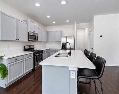 5114 Rapahoe Trail - Photo Thumbnail 7