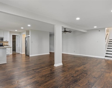 263 Mountainview Circle - Photo Thumbnail 1