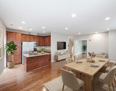 200 Concord Court - Photo Thumbnail 4