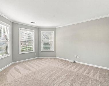 5335 Redfield Way - Photo Thumbnail 2