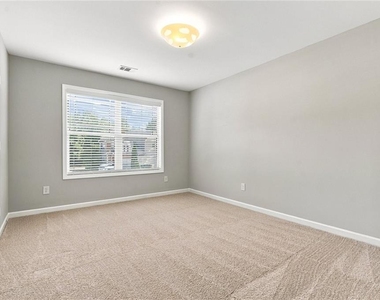 5335 Redfield Way - Photo Thumbnail 19