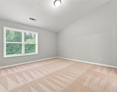 5335 Redfield Way - Photo Thumbnail 10