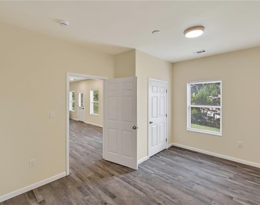 160 Janney Circle - Photo Thumbnail 19