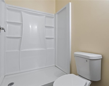 160 Janney Circle - Photo Thumbnail 15
