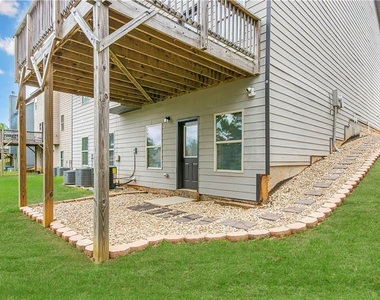 160 Janney Circle - Photo Thumbnail 31