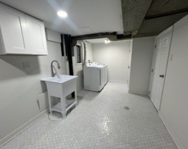 7229 N Campbell Avenue - Photo Thumbnail 17