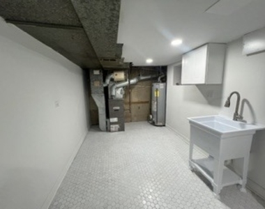 7229 N Campbell Avenue - Photo Thumbnail 18