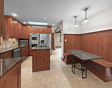 1016 Belleforte Avenue - Photo Thumbnail 8