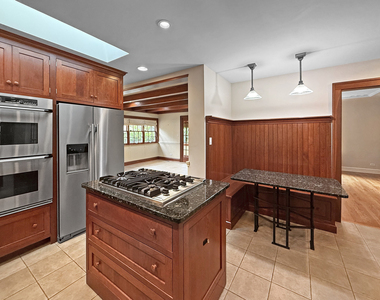 1016 Belleforte Avenue - Photo Thumbnail 10