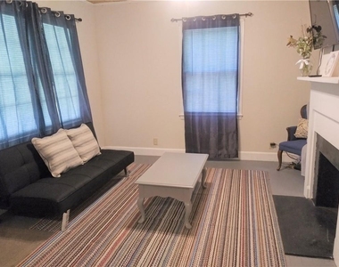 3631 W Napier Avenue - Photo Thumbnail 3