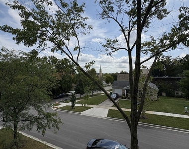 303 Stone Street - Photo Thumbnail 11
