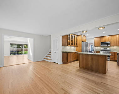 630 S Dryden Place - Photo Thumbnail 2