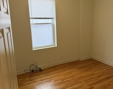 1230 W North Shore Avenue - Photo Thumbnail 3