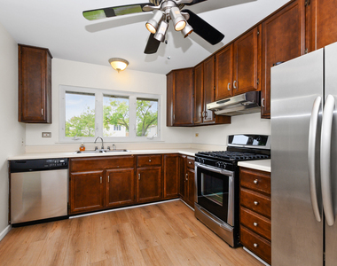20823 S Acorn Ridge Drive - Photo Thumbnail 5