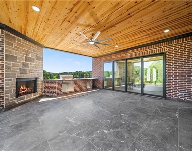 403 Thunder Road - Photo Thumbnail 35
