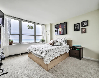 655 W Irving Park Road - Photo Thumbnail 18