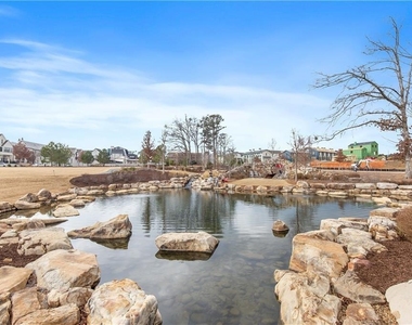 365 Sage Lane - Photo Thumbnail 19