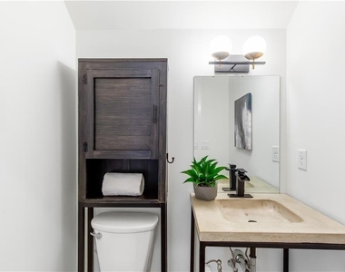 365 Sage Lane - Photo Thumbnail 8