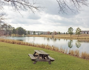 365 Sage Lane - Photo Thumbnail 22
