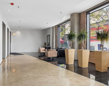 728 W Jackson Boulevard - Photo Thumbnail 25