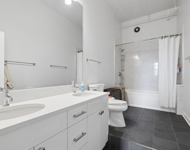 728 W Jackson Boulevard - Photo Thumbnail 16