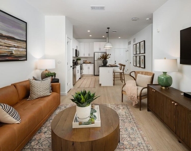 2800 Foxfield Parkway - Photo Thumbnail 23