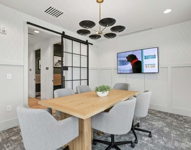 2800 Foxfield Parkway - Photo Thumbnail 9