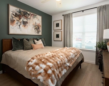 2800 Foxfield Parkway - Photo Thumbnail 24